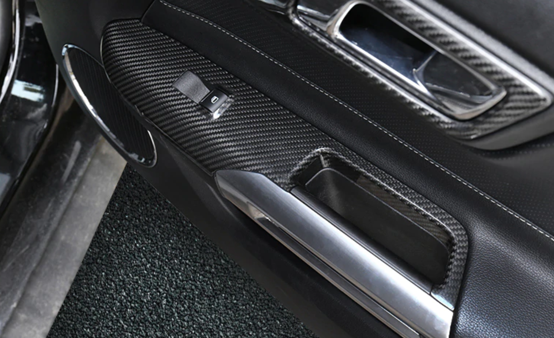 Mustang Carbon Türabdeckung