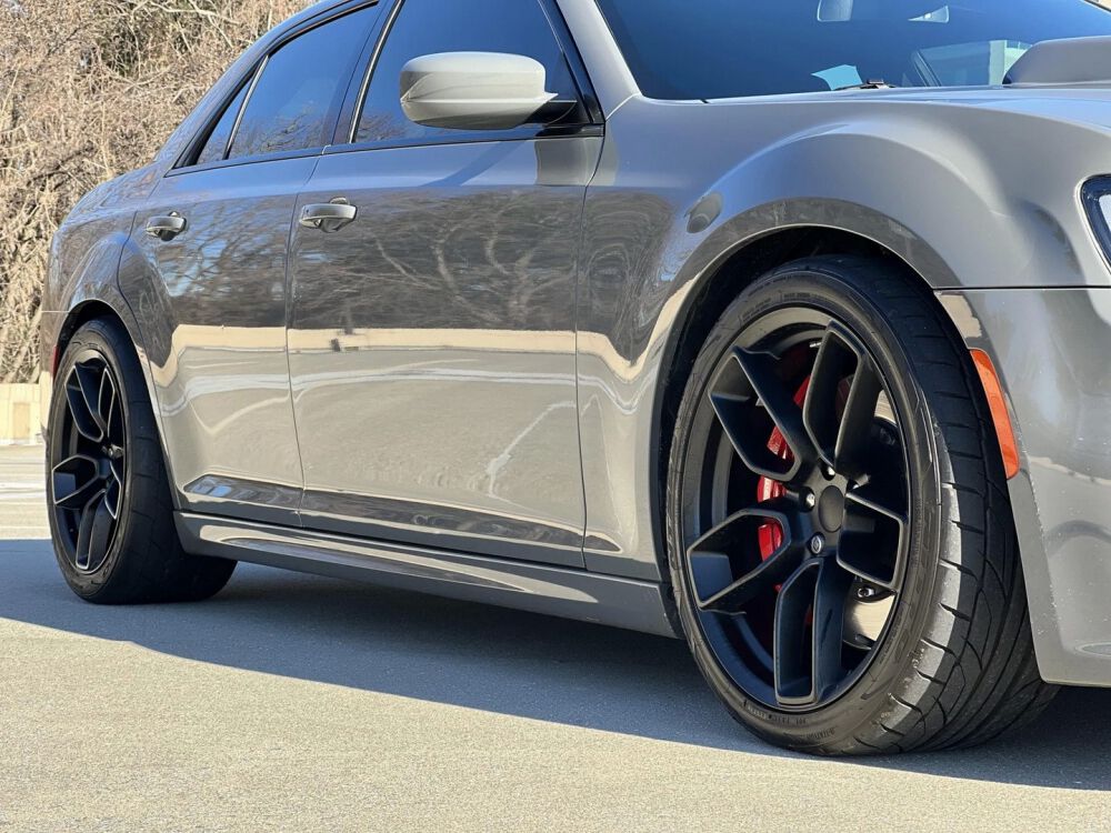 SRT Side Skirts - Set (300 2012-2023)